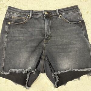 Judy Blue Black Frayed Hem Jean Shorts